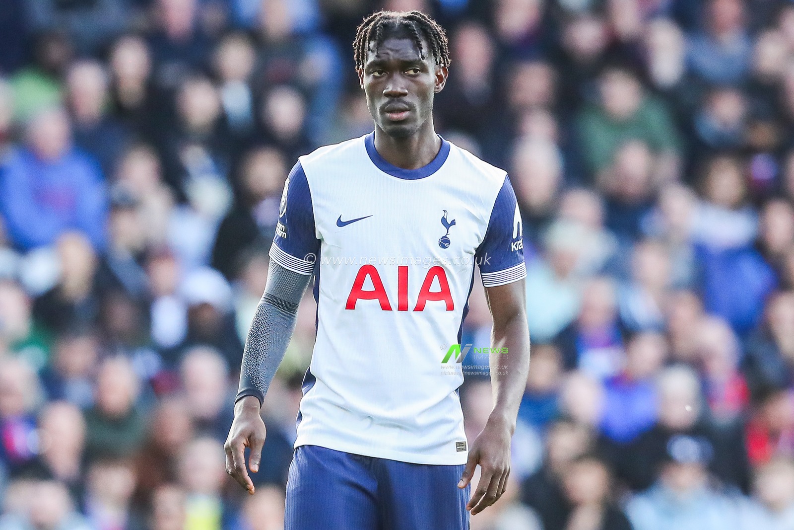 Yves Bissouma of Tottenham Hotspur looks on during the Premier League match Crystal Palace vs Tottenham Hotspur at Selhurst Park, London, United Kingdom, 27th October 2024

(Photo by Izzy Poles/News Images)