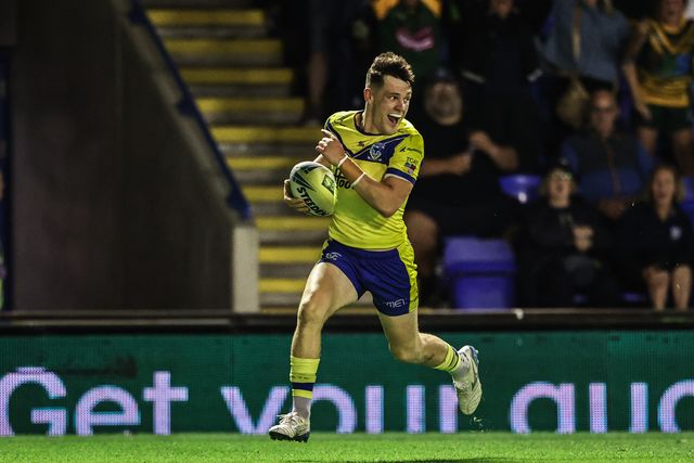 Josh Thewlis of Warrington Wolves goes over for a try during the Betfred Super League Round 22 match Warrington Wolves vs Catalans Dragons at Halliwell Jones Stadium, Warrington, United Kingdom, 14th August 2025

(Photo by Alfie Cosgrove/News Images)