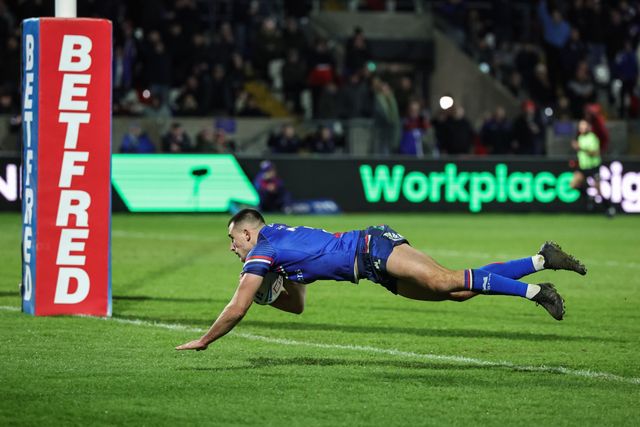 Oliver Pratt of Wakefield Trinity goes over for a try during the Betfred Challenge Cup round 4 match Wakefield Trinity vs Leeds Rhinos at DIY Kitchens Stadium, Wakefield, United Kingdom on 13 March 2026

(Photo by Mark Cosgrove/News Images)