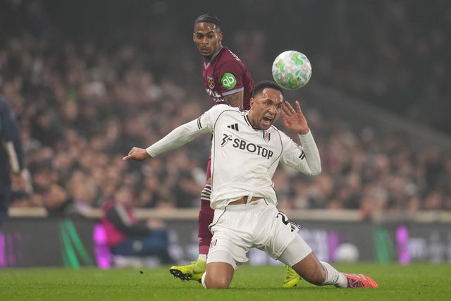 Crysencio Summerville of West Ham United fouls Kenny Tete of Fulham during the Premier League match Fulham vs West Ham United at Craven Cottage, London, United Kingdom on 04 March 2026

(Photo by Harvey Murphy/News Images)