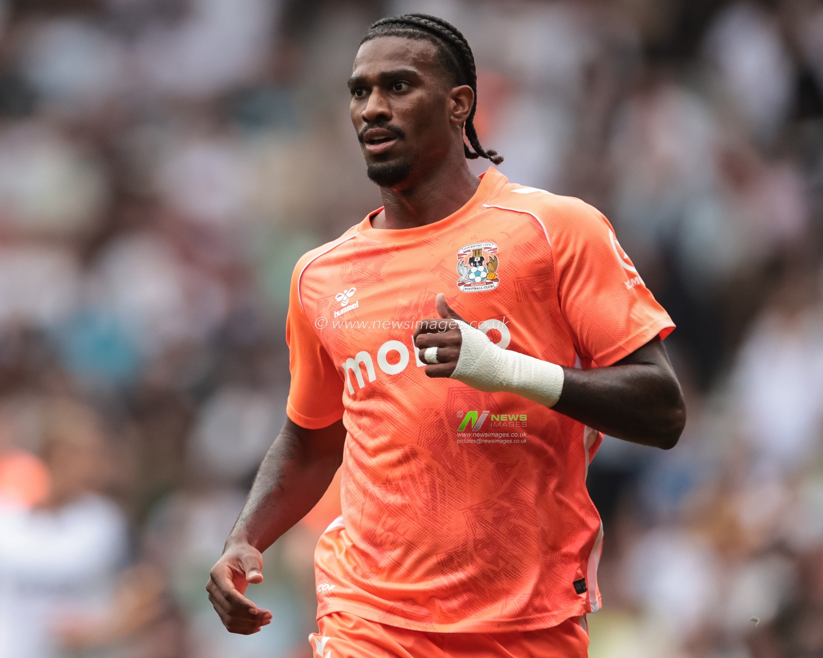 Haji Wright of Coventry City during the Sky Bet Championship match Derby County vs Coventry City at Pride Park Stadium, Derby, United Kingdom, 16th August 2025

(Photo by Mark Cosgrove/News Images)