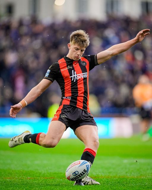 Ewan Irwin of Warrington Wolves converts for a goal during the Betfred Super League round 1 match Leeds Rhinos vs Warrington Wolves at AMT Headingley Stadium, Leeds, United Kingdom on 29 March 2026

(Photo by Maynard Manyowa/News Images)
