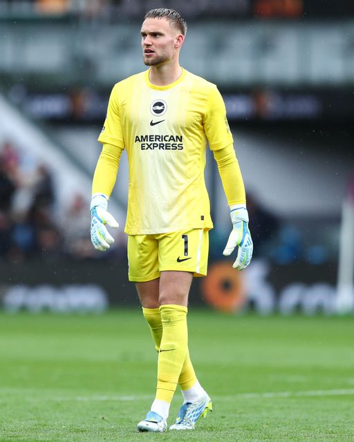 Brighton & Hove Albion goalkeeper Bart Verbruggen during the Premier League match Burnley vs Brighton & Hove Albion at Turf Moor, Burnley, United Kingdom on 11 April 2026

(Photo by Jorge Horsted/News Images)