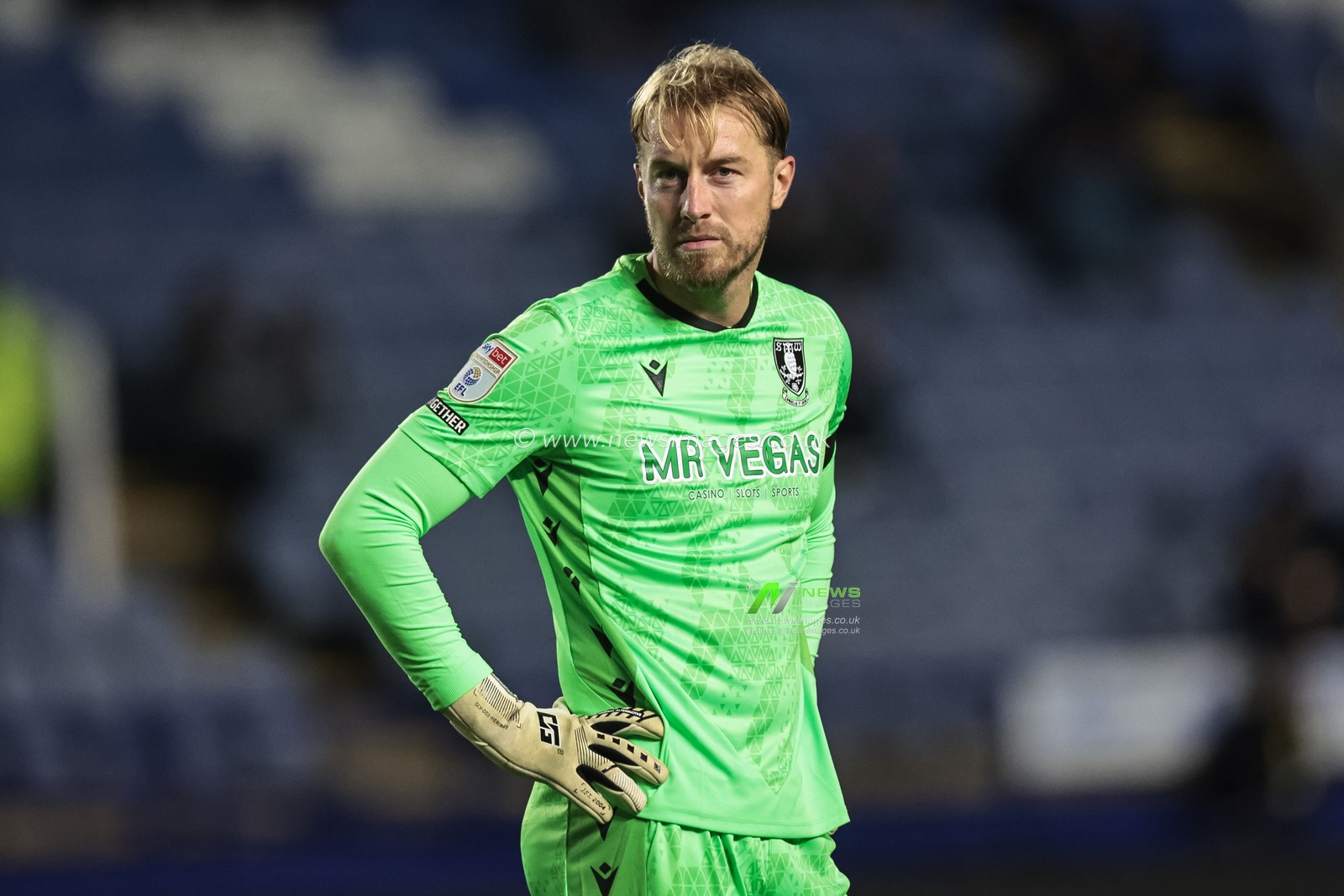Joe Lumley of Sheffield Wednesday during the Sky Bet Championship match Sheffield Wednesday vs Middlesbrough at Hillsborough, Sheffield, United Kingdom, 22nd October 2025

(Photo by Mark Cosgrove/News Images)