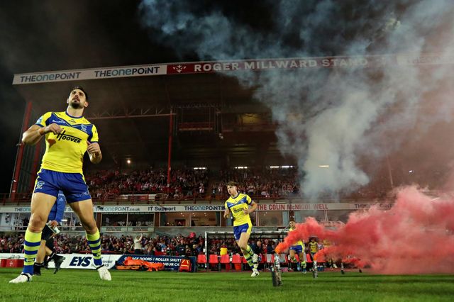 Ryan Matterson of Warrington Wolves runs out before the Betfred Super League round 27 match Hull KR vs Warrington Wolves at Sewell Group Craven Park, Kingston upon Hull, United Kingdom, 18th September 2025(Photo by Sam Eaden/News Images)