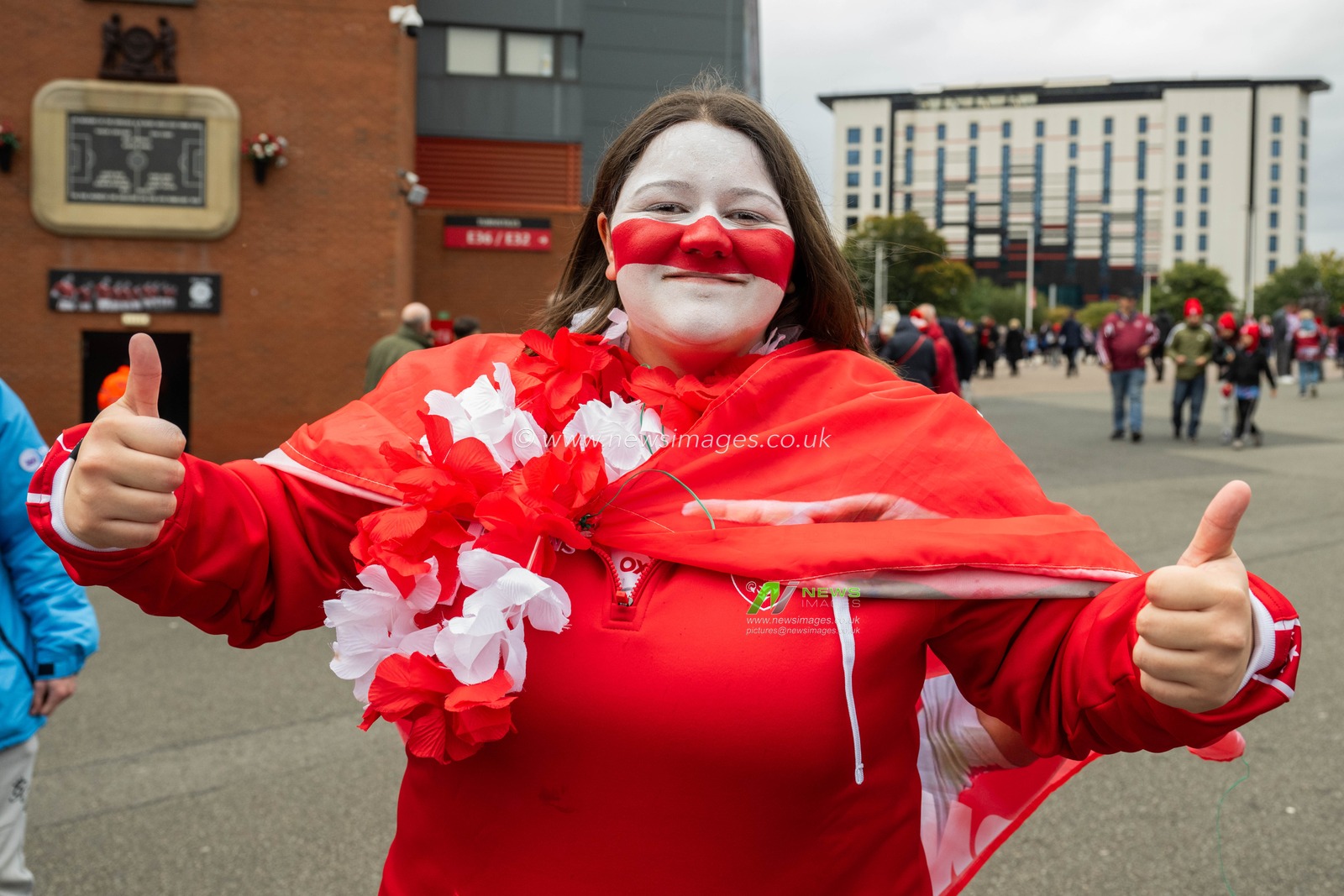 Hull KR fans arrive at Old Trafford prior to the Betfred Super League Grand Final match Wigan Warriors vs Hull KR at Old Trafford, Manchester, United Kingdom, 12th October 2024

(Photo by Craig Thomas/News Images)