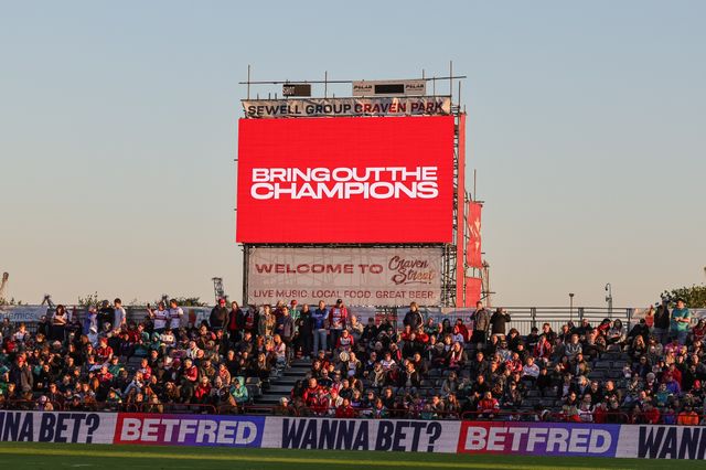 Hull| KR fans ahead of kickoff during the Betfred Super League round 10 match Hull KR vs Castleford Tigers at Sewell Group Craven Park, Hull, United Kingdom on 30 April 2026

(Photo by Mark Cosgrove/News Images)