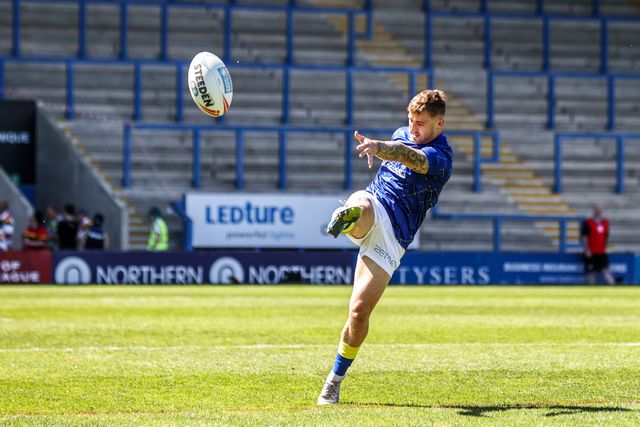Sam Powell of Warrington Wolves in the pre-game warm up during the Betfred Super League round 12 match Warrington Wolves vs Bradford Bulls at The Halliwell Jones Stadium, Warrington, United Kingdom on 24 May 2026

(Photo by Alfie Cosgrove/News Images)