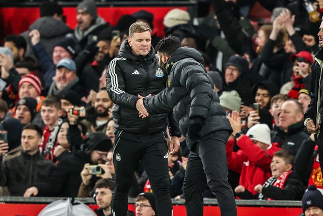 Eddie Howe manager of Newcastle United shakes hands with Ruben Amorim manager of Manchester United after the game during the Premier League match Manchester United vs Newcastle United at Old Trafford, Manchester, United Kingdom, 26th December 2025

(Photo by Alfie Cosgrove/News Images)

*** GER AUT SUI OUT ***