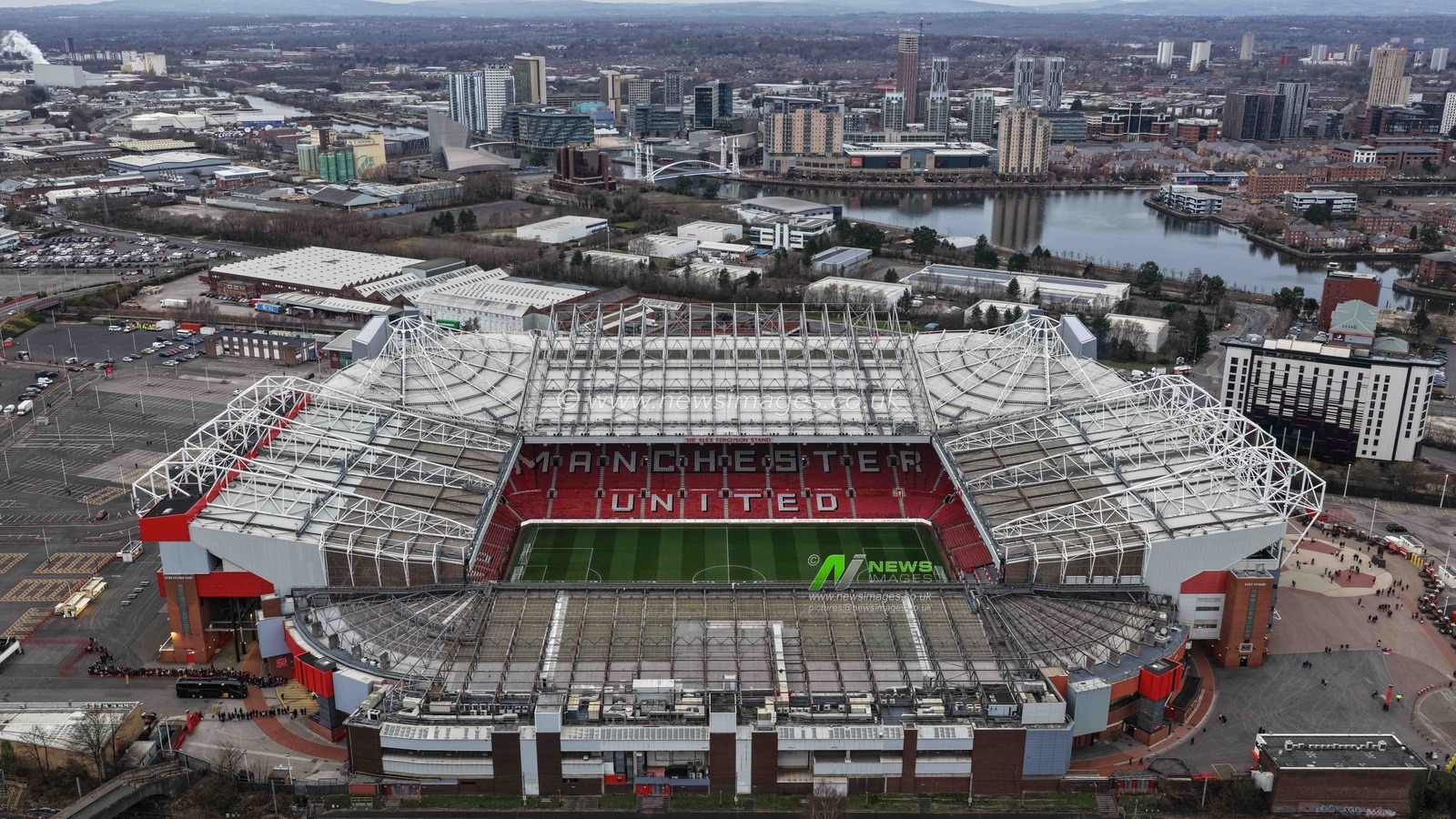 An aerial view of (Old Trafford during the Premier League match Manchester United vs Wolverhampton Wanderers at Old Trafford, Manchester, United Kingdom, 30th December 2025

(Photo by Mark Cosgrove/News Images)

*** GER AUT SUI OUT ***