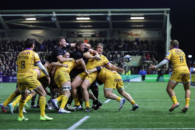 JJ van der Mescht of Northampton Saints jumps across the lineout and snatches the ball, hes yellow carded and sent to the sin bin during the Gallagher Premiership match Newcastle Red Bulls vs Northampton Saints at Kingston Park, Newcastle, United Kingdom, 17th October 2025

(Photo by Mark Cosgrove/News Images)
