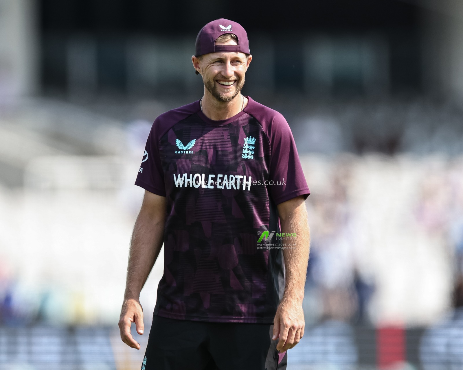 Joe Root of England full of smiles in the pre-game warm up session during the 3rd Rothesay Test Match Day 5 England v India at Lords, London, United Kingdom, 14th July 2025

(Photo by Mark Cosgrove/News Images)