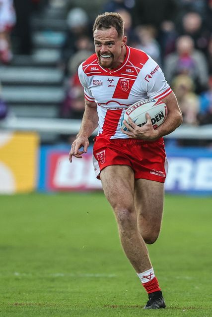 Joe Burgess of Hull KR breaks with the ball during the Betfred Super League Semi Final 2 match Hull KR vs St Helens at Sewell Group Craven Park, Kingston upon Hull, United Kingdom, 3rd October 2025

(Photo by Alfie Cosgrove/News Images)