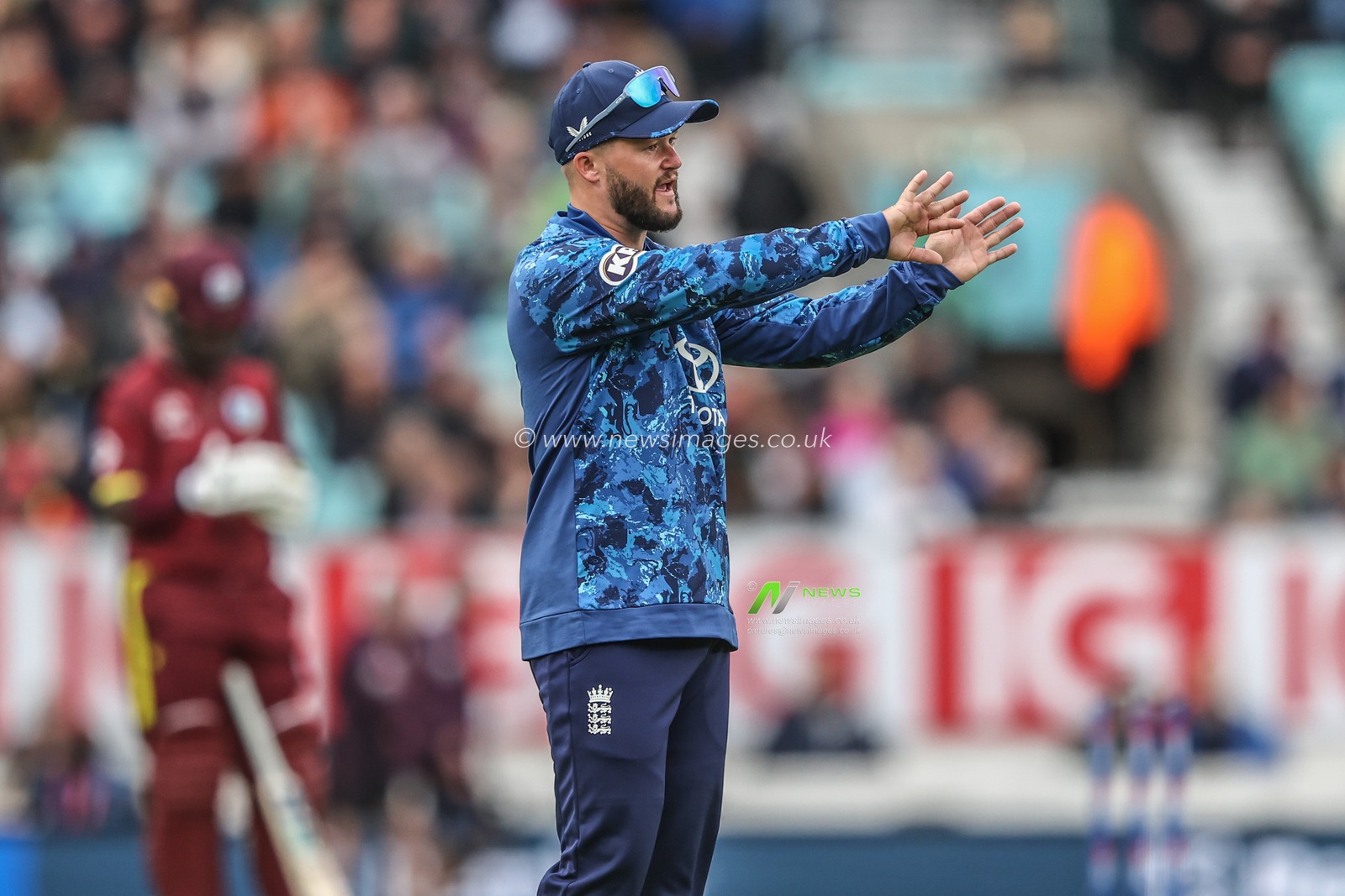 Ben Duckett of England gives his team instructions during the 3rd Metro Bank ODI England v West Indies at The Kia Oval, London, United Kingdom, 3rd June 2025

(Photo by Alfie Cosgrove/News Images)