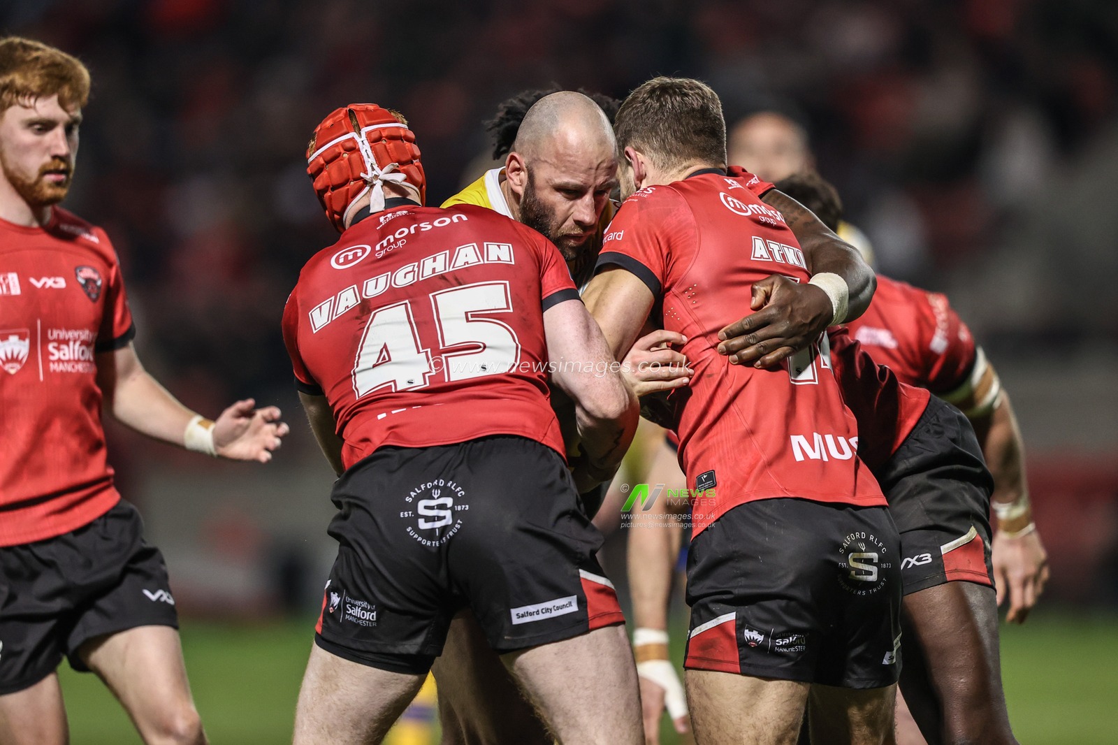 Matt Frawley of Leeds Rhinos in action during the game during the Betfred Super League match Salford Red Devils vs Leeds Rhinos at Salford Community Stadium, Eccles, United Kingdom, 10th April 2025

(Photo by Alfie Cosgrove/News Images)