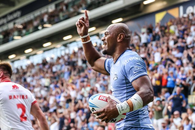 Maika Sivo of Leeds Rhinos celebrates his try during the Betfred Super League round 16 match Leeds Rhinos vs Hull KR at AMT Headingley Stadium, Leeds, United Kingdom on 26 June 2026

(Photo by Alfie Cosgrove/News Images)