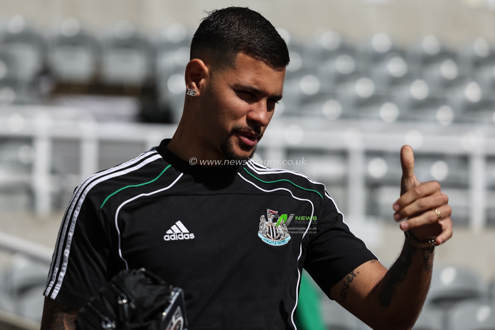 Bruno GuimarÃ£es of Newcastle United arrives during the Premier League match Newcastle United vs Chelsea at St. James's Park, Newcastle, United Kingdom, 11th May 2025

(Photo by Mark Cosgrove/News Images)