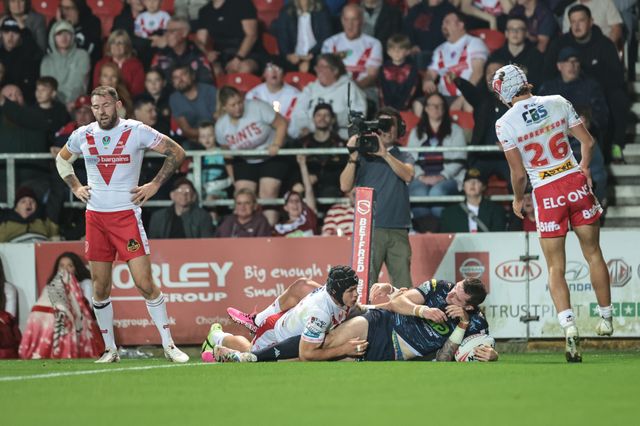 Jake Wardle of Wigan Warriors goes over for a try during the Betfred Super League Round 25 match St Helens vs Wigan Warriors at Totally Wicked Stadium, St Helens, United Kingdom, 5th September 2025

(Photo by Mark Cosgrove/News Images)