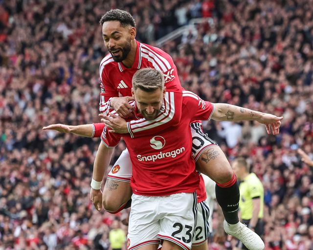 Luke Shaw of Manchester United celebrates his goal to make it 1-0 with team mates during the Premier League match Manchester United vs Nottingham Forest at Old Trafford, Manchester, United Kingdom on 17 May 2026

(Photo by Mark Cosgrove/News Images)