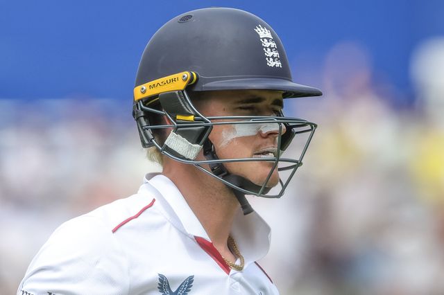 A dejected Jacob Bethell of England leaves the field of play after being dismissed during the 2nd Rothesay Test Match Day 4 match England vs New Zealand at The Kia Oval, London, United Kingdom on 20 June 2026

(Photo by Mark Cosgrove/News Images)