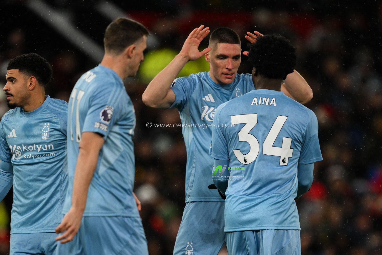 Nikola MilenkoviÄ‡ of Nottingham Forest celebrates his goal to make it 0-1 with teammates during the Premier League match Manchester United vs Nottingham Forest at Old Trafford, Manchester, United Kingdom, 7th December 2024

(Photo by Craig Thomas/News Images)