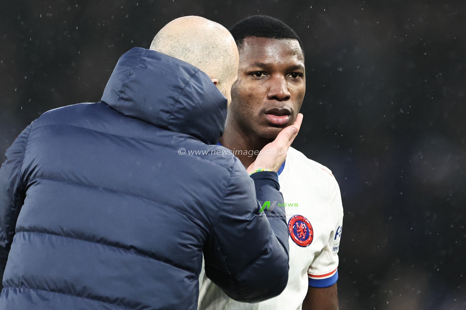 MoisÃ©s Caicedo of Chelsea and Enzo Maresca manager of Chelsea after the Premier League match Everton vs Chelsea at Goodison Park, Liverpool, United Kingdom, 22nd December 2024

(Photo by Mark Cosgrove/News Images)