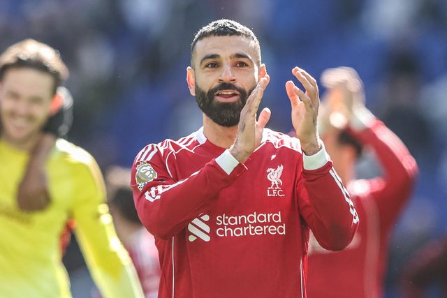 Mohamed Salah of Liverpool applauds the fans after the game during the Premier League match Everton vs Liverpool at Hill Dickinson Stadium, Liverpool, United Kingdom on 19 April 2026

(Photo by Alfie Cosgrove/News Images)