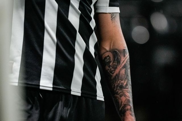 Maziar Kouhyar of Notts County tattoo during the Sky Bet League 2 match Notts County vs Gillingham at Meadow Lane, Nottingham, United Kingdom, 3rd February 2026

(Photo by Maynard Manyowa/News Images)