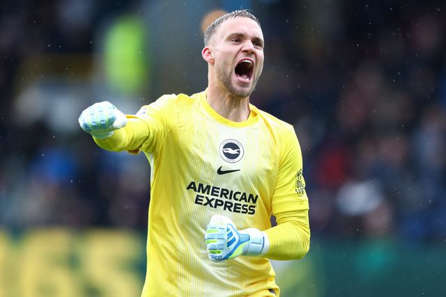 Brighton & Hove Albion goalkeeper Bart Verbruggen celebrates Mats Wieffer of Brighton & Hove Albion goal to make it 0-1 during the Premier League match Burnley vs Brighton & Hove Albion at Turf Moor, Burnley, United Kingdom on 11 April 2026

(Photo by Jorge Horsted/News Images)
