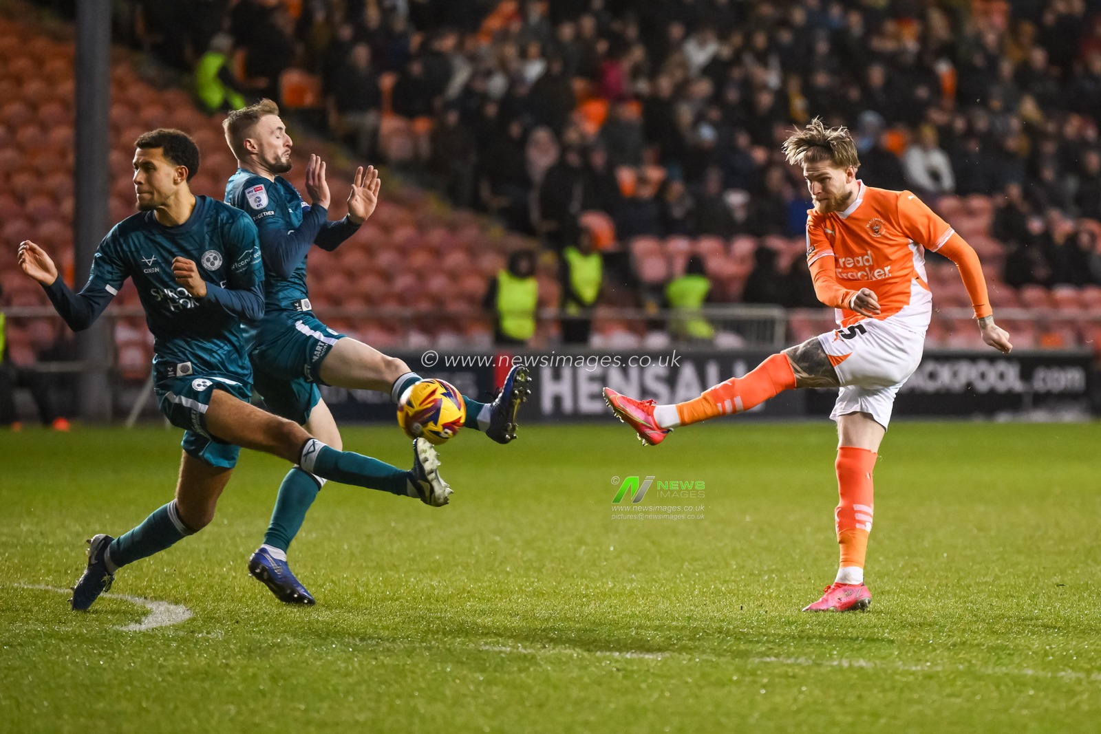 Hayden Coulson of Blackpool shoots on goal during the Sky Bet League 1 match Blackpool vs Shrewsbury Town at Bloomfield Road, Blackpool, United Kingdom, 1st January 2025

(Photo by Craig Thomas/News Images)