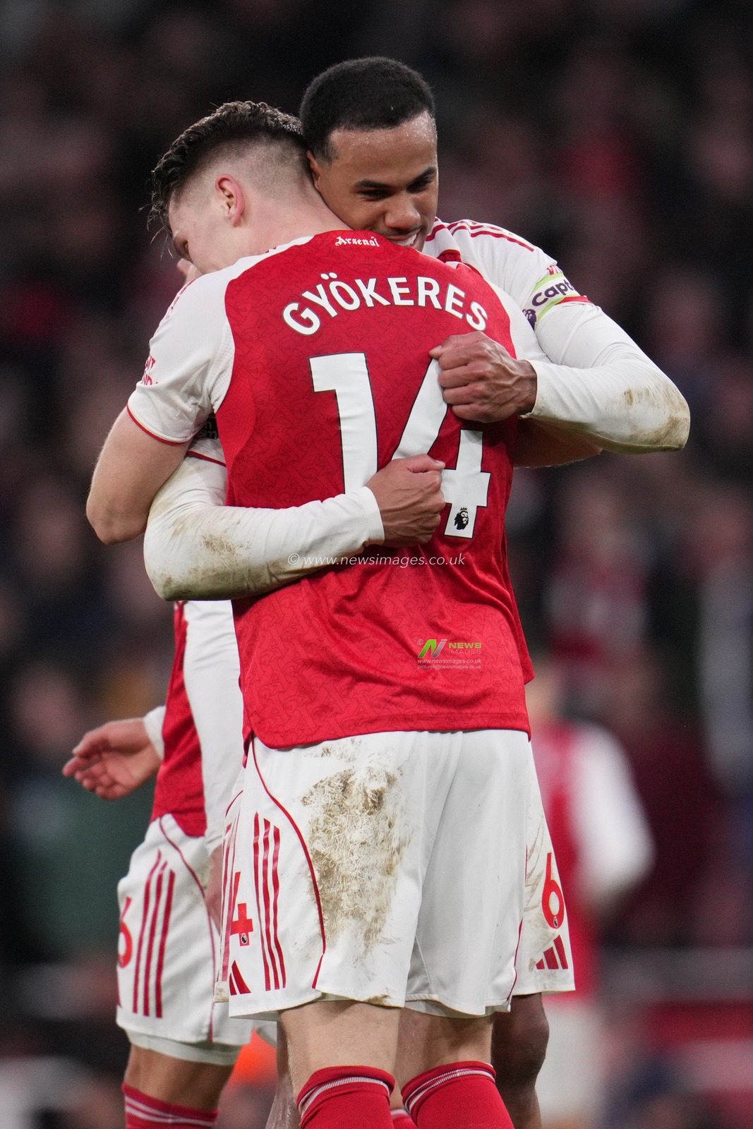 Viktor Gyokeres of Arsenal and Gabriel of Arsenal celebrate third goal during the Premier League match Arsenal vs Sunderland at Emirates, London, United Kingdom on 07 February 2026

(Photo by Harvey Murphy/News Images)