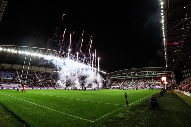 The pre-game firework and pyrotechnic display during the Betfred Super League round 27 match Wigan Warriors vs Leeds Rhinos at The Brick Community Stadium, Wigan, United Kingdom, 19th September 2025

(Photo by Alfie Cosgrove/News Images)