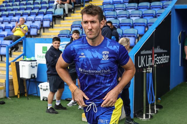Stefan Ratchford of Warrington Wolves in the pre-game warm up during the Betfred Super League Round 25 match Warrington Wolves vs Leigh Leopards at Halliwell Jones Stadium, Warrington, United Kingdom, 6th September 2025

(Photo by Mark Cosgrove/News Images)