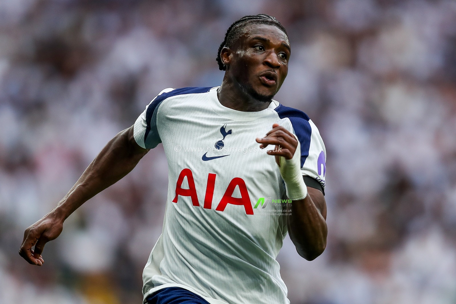 Mohammed Kudus of Tottenham Hotspur in action during the Premier League match Tottenham Hotspur vs Burnley at Tottenham Hotspur Stadium, London, United Kingdom, 16th August 2025

(Photo by Izzy Poles/News Images)