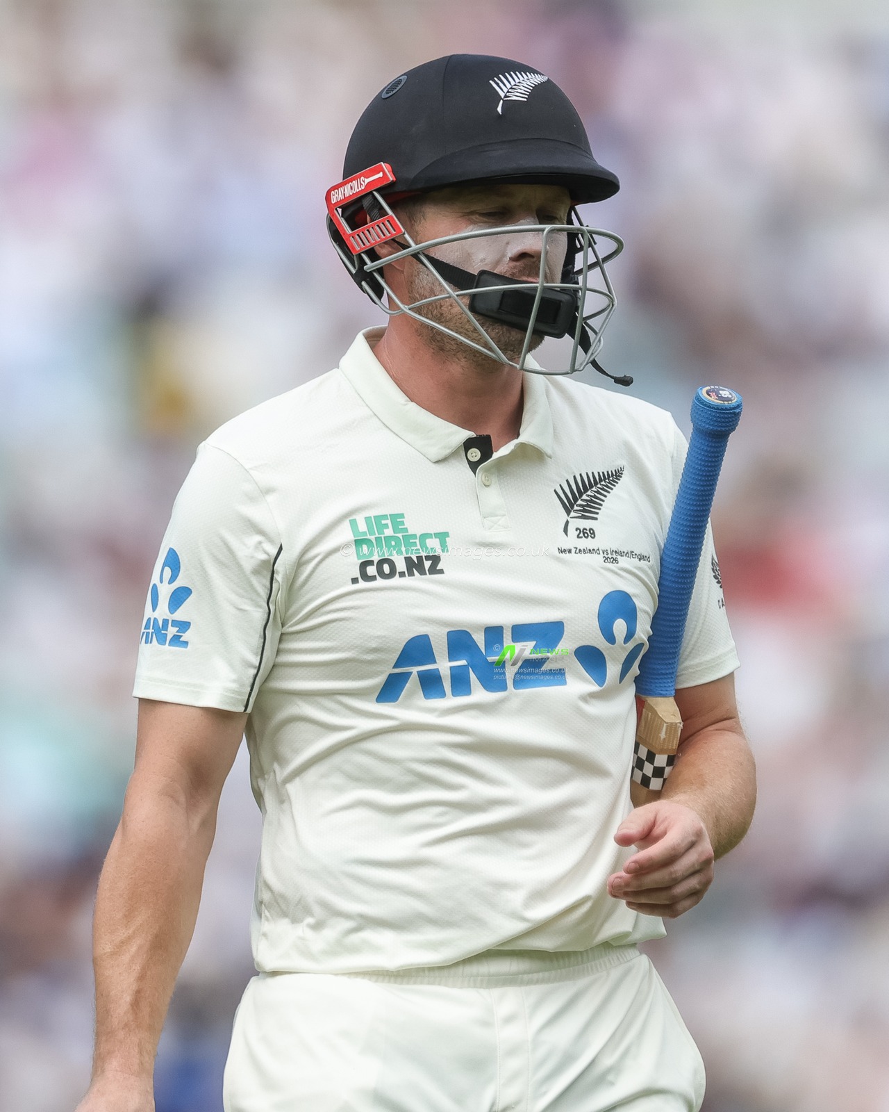 Henry Nicholls of New Zealand leaves the field of play after being dismissed during the 2nd Rothesay Test Match Day 1 match England vs New Zealand at The Kia Oval, London, United Kingdom on 17 June 2026

(Photo by Mark Cosgrove/News Images)