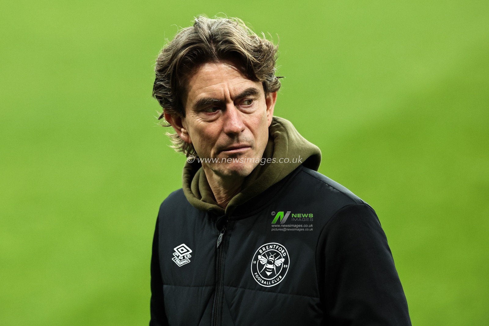 Thomas Frank manager of Brentford arrives ahead of the Carabao Cup Quarter Final Newcastle United vs Brentford at St. James's Park, Newcastle, United Kingdom, 18th December 2024

(Photo by Mark Cosgrove/News Images)