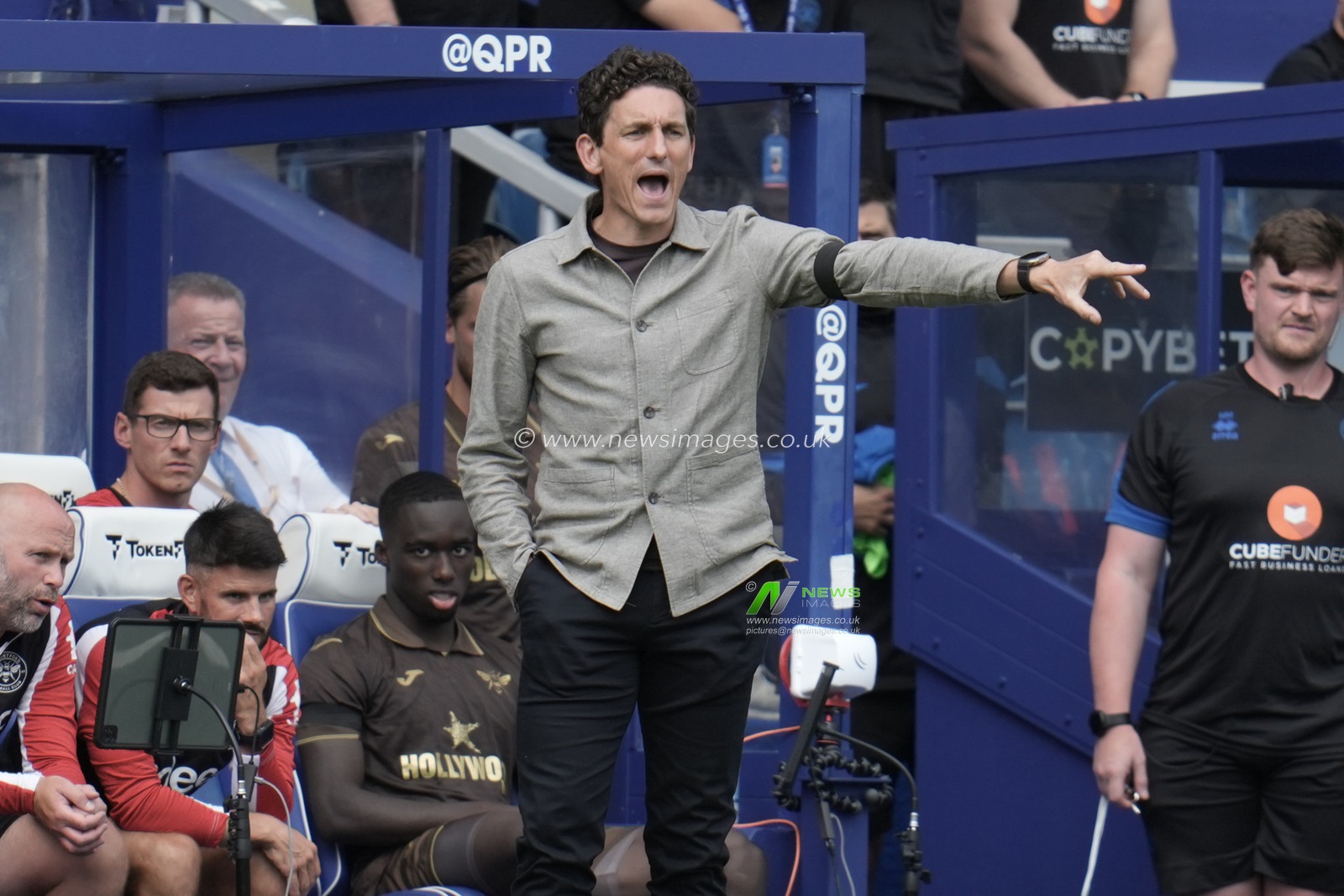 Keith Andrews manager of Brentford during the Pre-season friendly match Queens Park Rangers vs Brentford at Kiyan Prince Foundation Stadium, London, United Kingdom, 2nd August 2025

(Photo by Harvey Murphy/News Images)