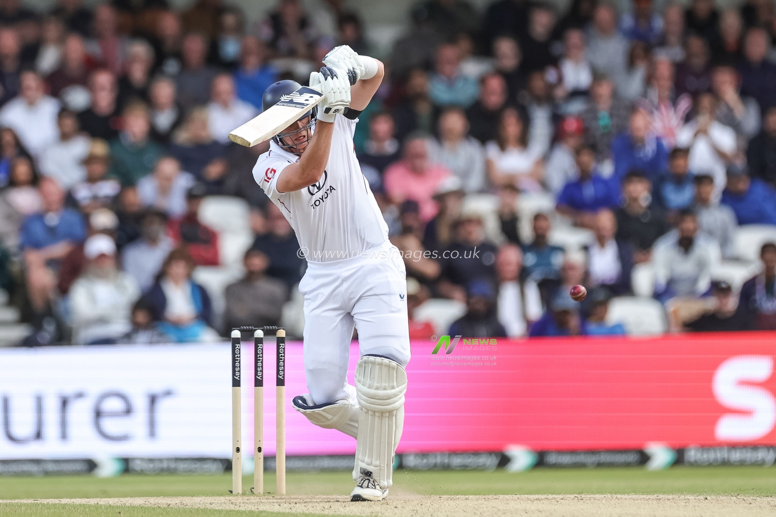 Jamie Smith of England hits a four (4) during the 1st Rothesay Test Match Day 5 England vs India at Headingley Cricket Ground, Leeds, United Kingdom, 24th June 2025

(Photo by Mark Cosgrove/News Images)