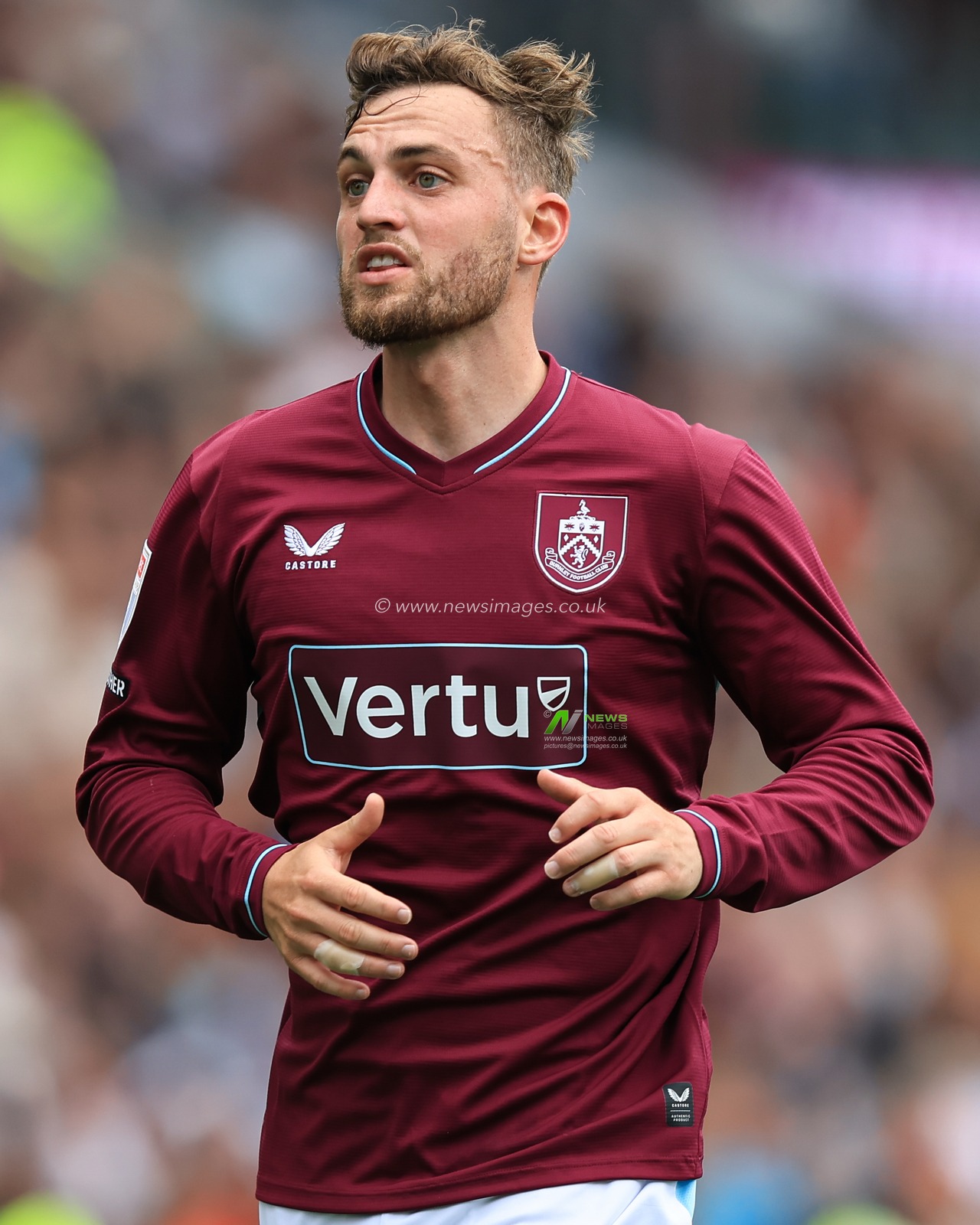 Jacob Bruun Larsen of Burnley during the Sky Bet Championship match Burnley vs West Ham United at Turf Moor, Burnley, United Kingdom on 16 August 2026

(Photo by Jorge Horsted/News Images)