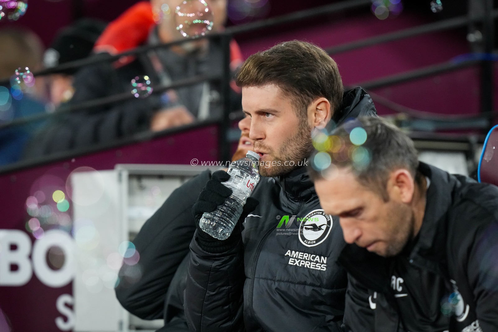 Brighton manager Fabian Hürzeler during the Premier League match West Ham United vs Brighton and Hove Albion at London Stadium, London, United Kingdom, 30th December 2025

(Photo by Maynard Manyowa/News Images)

*** GER AUT SUI OUT ***