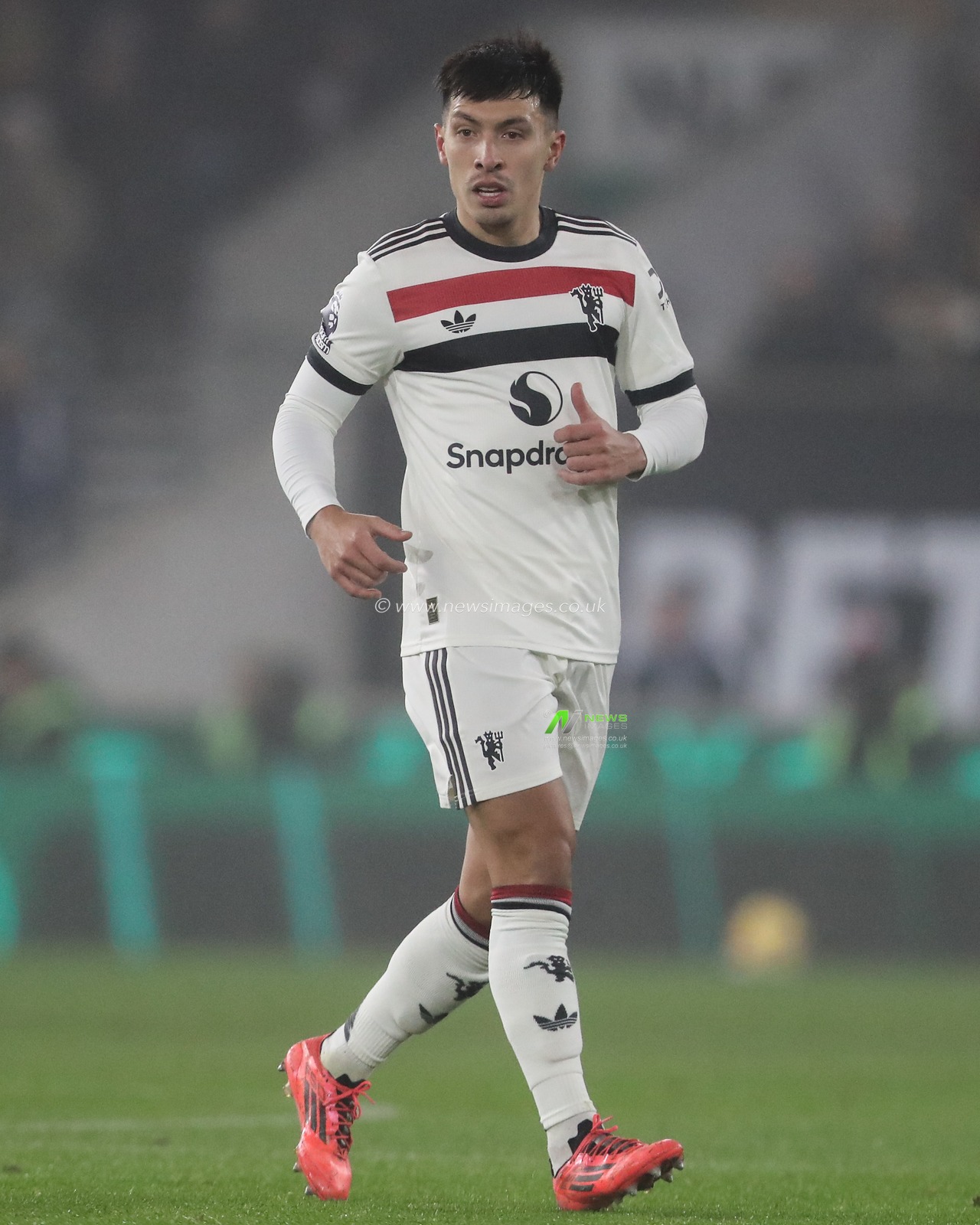Lisandro MartÃ­nez of Manchester United during the Premier League match Wolverhampton Wanderers vs Manchester United at Molineux, Wolverhampton, United Kingdom, 26th December 2024

(Photo by Gareth Evans/News Images)