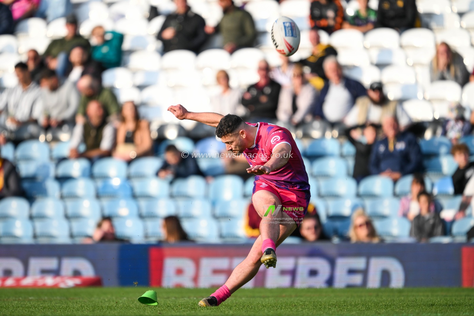 Jake Connor of Huddersfield Giants converts his sides try during the Magic Weekend match Huddersfield Giants vs Castleford Tigers at Elland Road, Leeds, United Kingdom, 18th August 2024

(Photo by Craig Thomas/News Images)