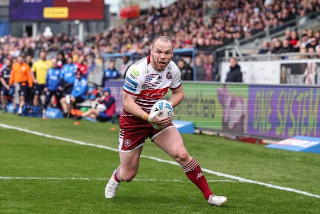 Liam Marshall of Wigan Warriors goes over for a try during the Betfred Challenge Cup Quarter Final match Wakefield Trinity vs Wigan Warriors at DIY Kitchens Stadium, Wakefield, United Kingdom on 12 April 2026

(Photo by Mark Cosgrove/News Images)