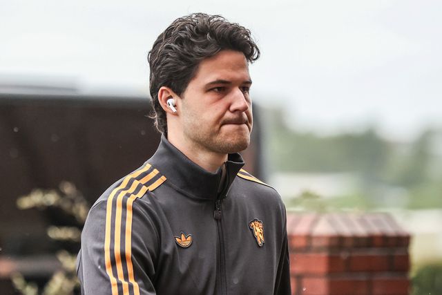 Manchester United goalkeeper Senne Lammens arrives during the Premier League match Sunderland vs Manchester United at Stadium Of Light, Sunderland, United Kingdom on 09 May 2026

(Photo by Alfie Cosgrove/News Images)
