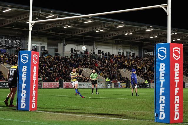 Marc Sneyd of Warrington Wolves converts for a goal during the Betfred Super League Round 4 match York Knights vs Warrington Wolves at LNER Community Stadium, York, United Kingdom on 06 March 2026

(Photo by Mark Cosgrove/News Images)