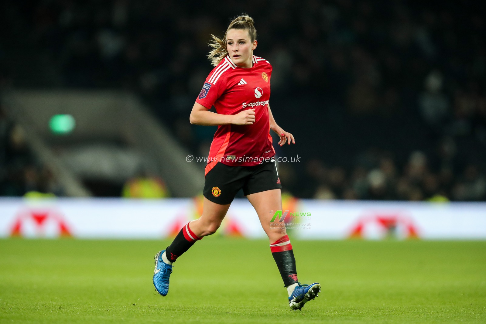 Ella Toone of Manchester United Women in action during the Barclays Women's Super League match Tottenham Hotspurâ€™s Women vs Manchester United Women at Tottenham Hotspur Stadium, 2nd February 2025

(Photo by Izzy Poles/News Images)