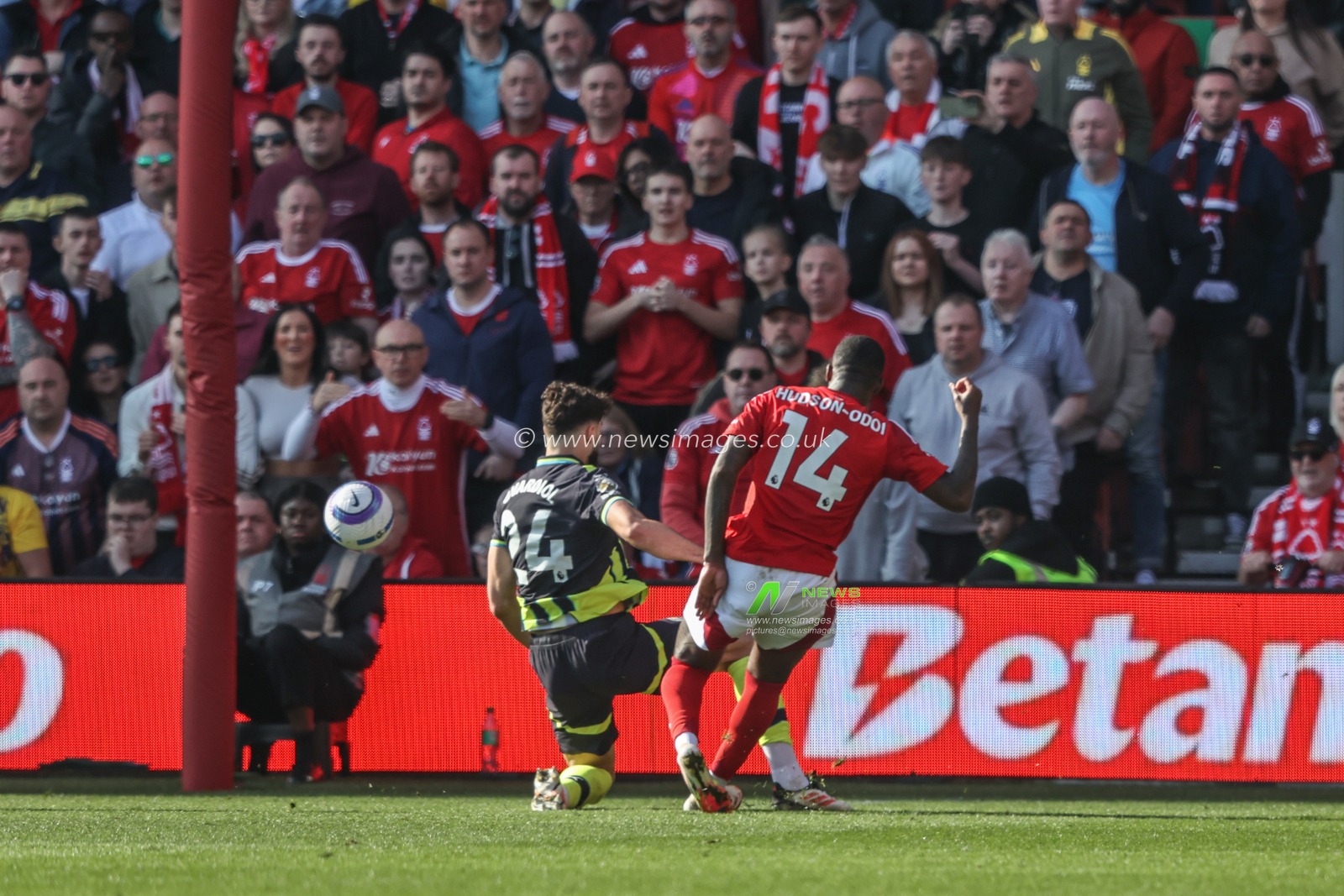 Callum Hudson-Odoi of Nottingham Forest scores to make it 1-0 during the Premier League match Nottingham Forest vs Manchester City at City Ground, Nottingham, United Kingdom, 8th March 2025

(Photo by Alfie Cosgrove/News Images)