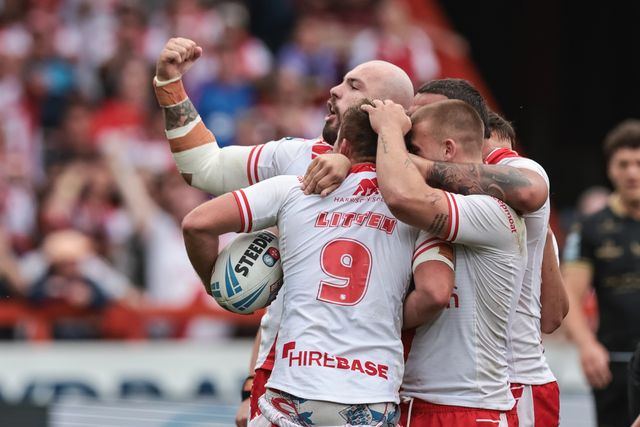 Jez Litten of Hull KR celebrates his try with team mates during the Betfred Super League Round 25 match Hull KR vs Hull FC at Sewell Group Craven Park, Kingston upon Hull, United Kingdom, 7th September 2025

(Photo by Mark Cosgrove/News Images)