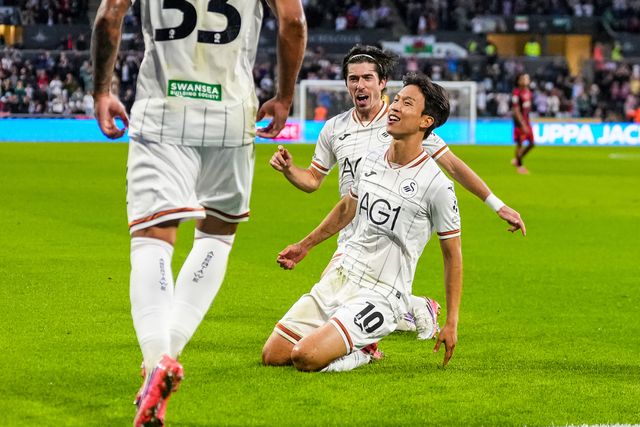 Eom Ji-Sung of Swansea City celebrates scoring his teams first goal during the Sky Bet Championship match Swansea City vs Watford at Swansea.com Stadium, Swansea, United Kingdom on 01 September 2026

(Photo by Andrew Lewis/News Images)
