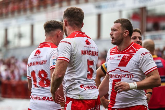 Joe Burgess of Hull KR celebrates his try during the Betfred Super League round 21 match Hull KR vs Castleford Tigers at Sewell Group Craven Park, Kingston upon Hull, United Kingdom, 9th August 2025

(Photo by Alfie Cosgrove/News Images)